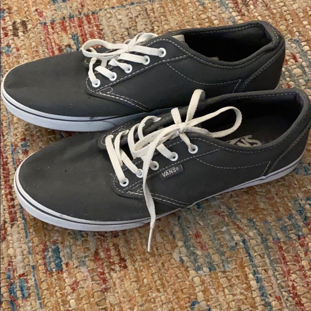 Vans - Picture 2 of 2
